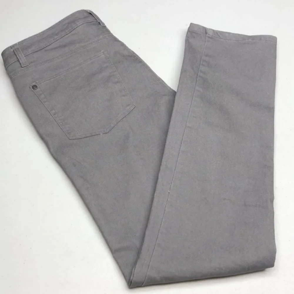 LIKE NEW NICOLE MILLER GRAY ORIGINAL STRAIGHT JEANS 10/30x32 ⭐️